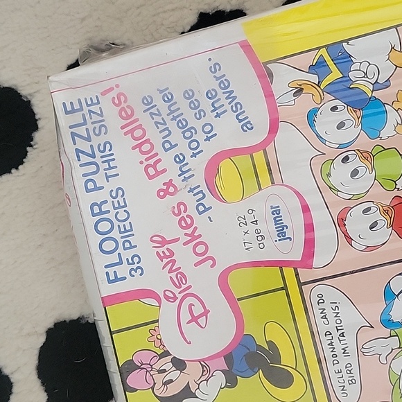 Vintage Disney Jokes and Riddles Floor Puzzle  17" x 22" - Picture 3 of 7